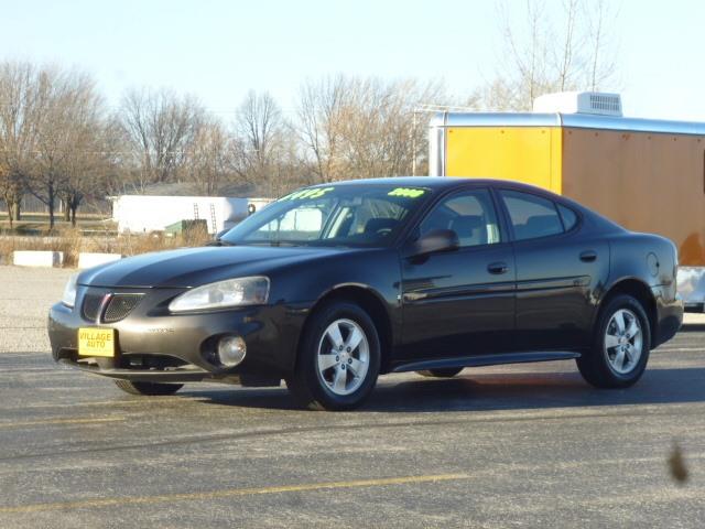 Pontiac Grand Prix 2008 photo 4