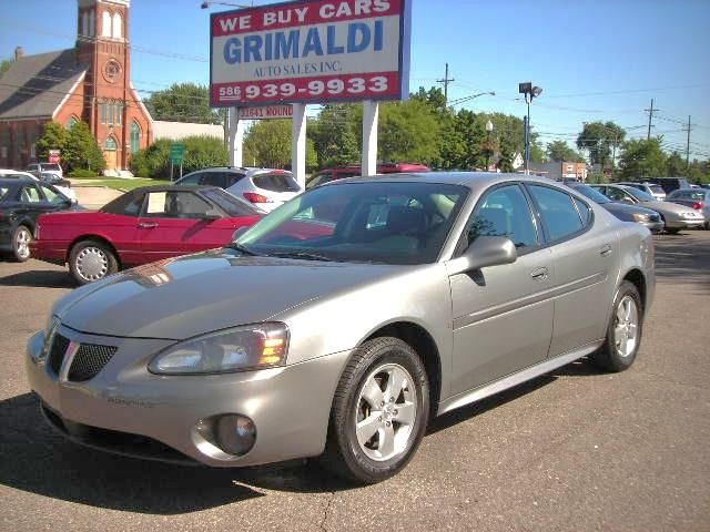 Pontiac Grand Prix 2008 photo 1