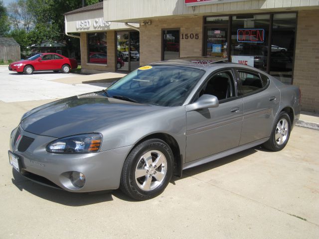 Pontiac Grand Prix 2008 photo 3