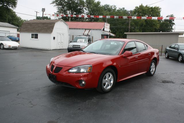 Pontiac Grand Prix 2008 photo 1