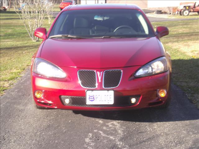 Pontiac Grand Prix 2008 photo 3