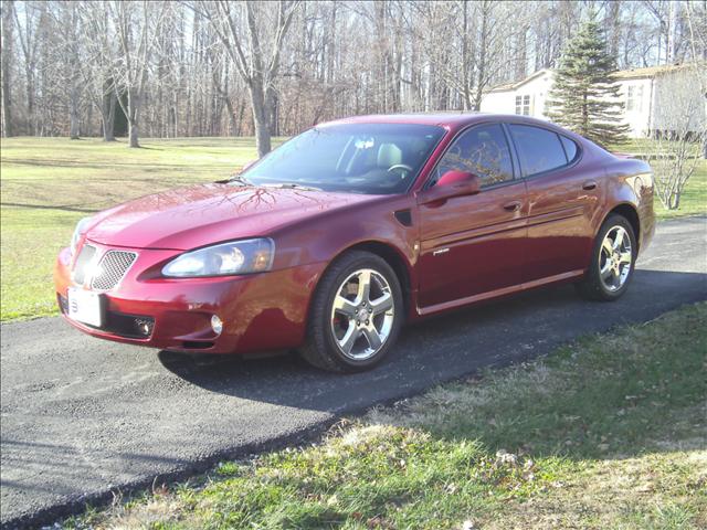 Pontiac Grand Prix 2008 photo 4