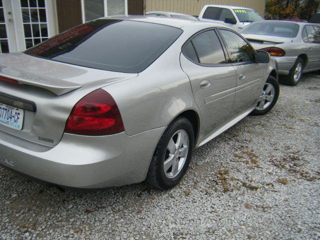 Pontiac Grand Prix 2008 photo 1