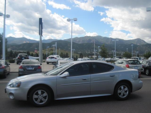 Pontiac Grand Prix Adventurer Model 4WD Sedan