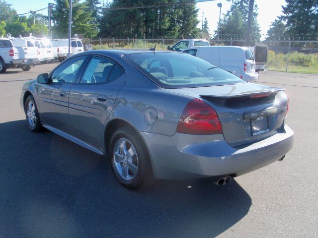 Pontiac Grand Prix 2008 photo 11