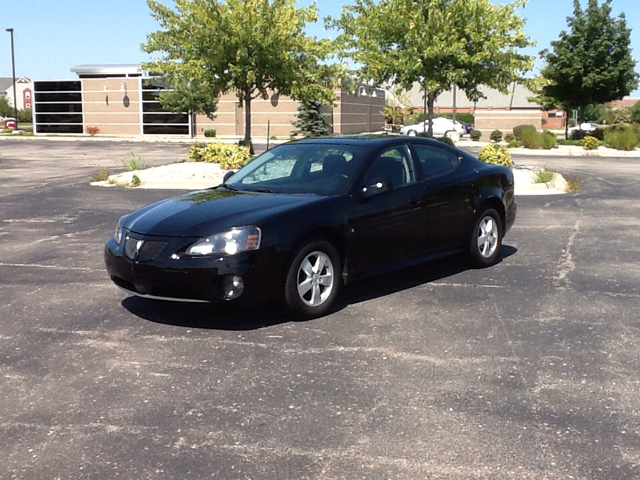 Pontiac Grand Prix 2008 photo 4