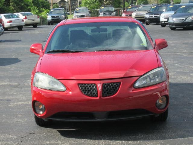 Pontiac Grand Prix 2008 photo 2