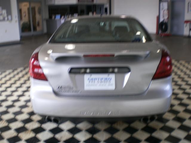 Pontiac Grand Prix 2008 photo 5