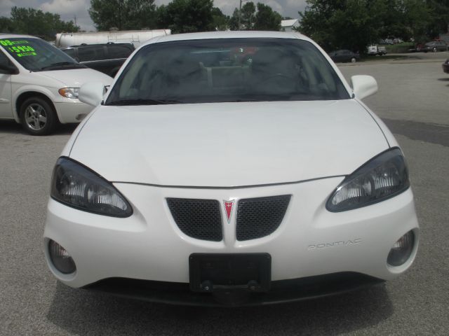 Pontiac Grand Prix 2008 photo 12