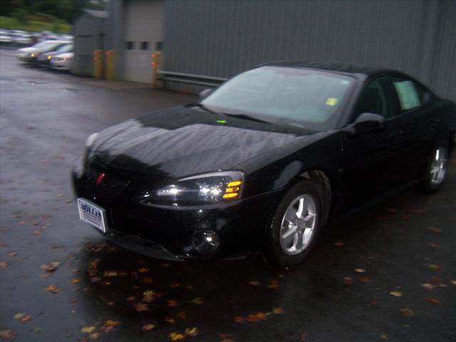 Pontiac Grand Prix 2008 photo 1