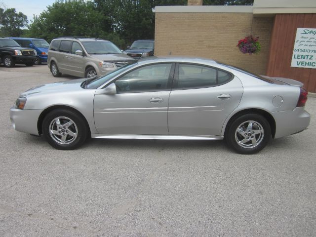 Pontiac Grand Prix 2008 photo 3