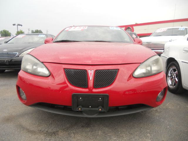 Pontiac Grand Prix 2008 photo 3