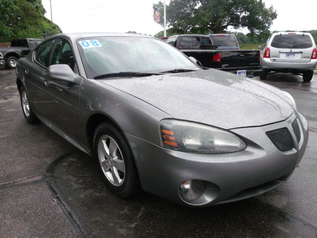 Pontiac Grand Prix 2008 photo 1