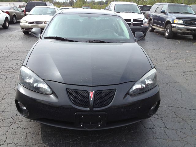 Pontiac Grand Prix 2008 photo 2