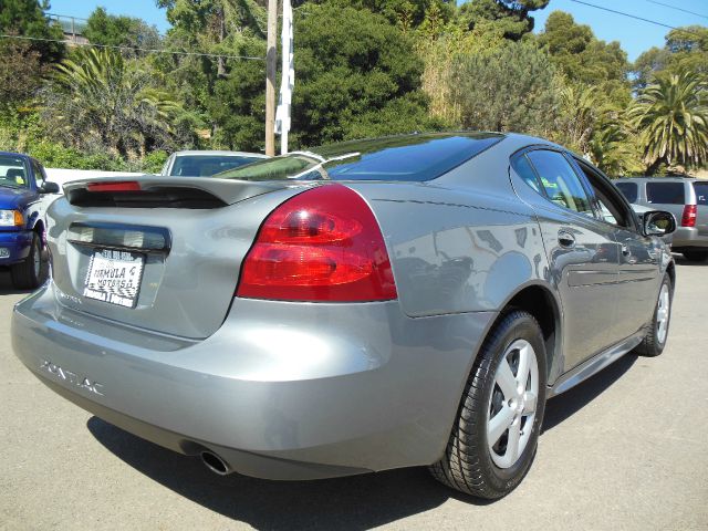 Pontiac Grand Prix 2008 photo 3