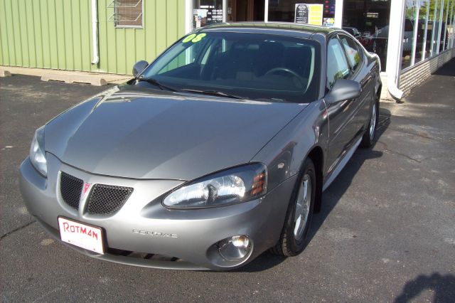 Pontiac Grand Prix 2008 photo 8