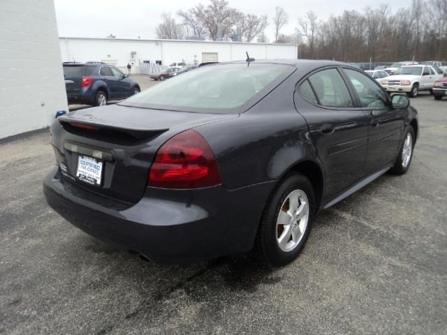 Pontiac Grand Prix Unknown Sedan