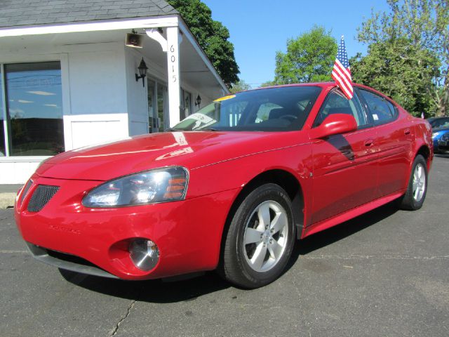 Pontiac Grand Prix 2008 photo 14