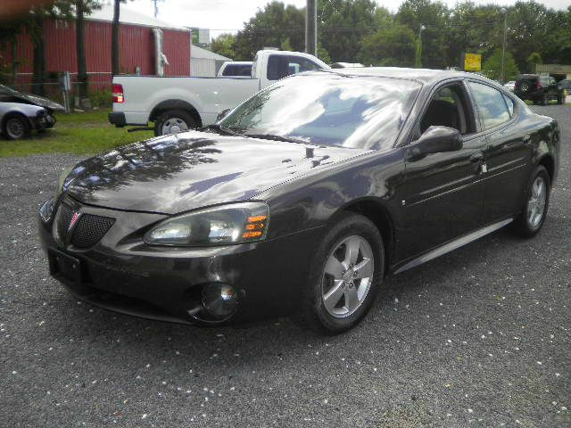 Pontiac Grand Prix 2008 photo 3