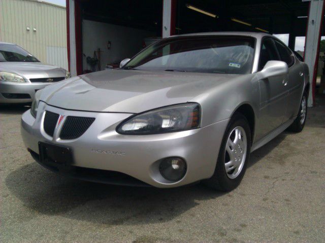 Pontiac Grand Prix 2008 photo 14