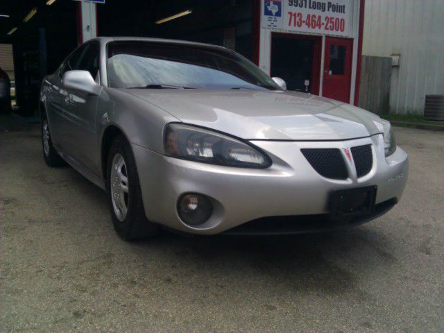 Pontiac Grand Prix 2008 photo 15