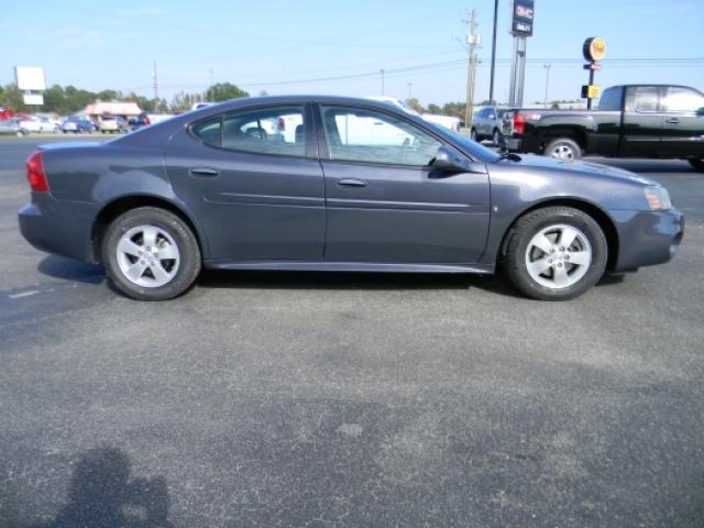 Pontiac Grand Prix 2008 photo 5