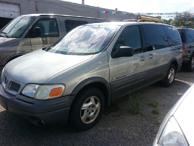 Pontiac Montana 1999 photo 3