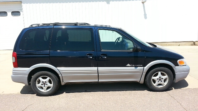 Pontiac Montana 2000 photo 5