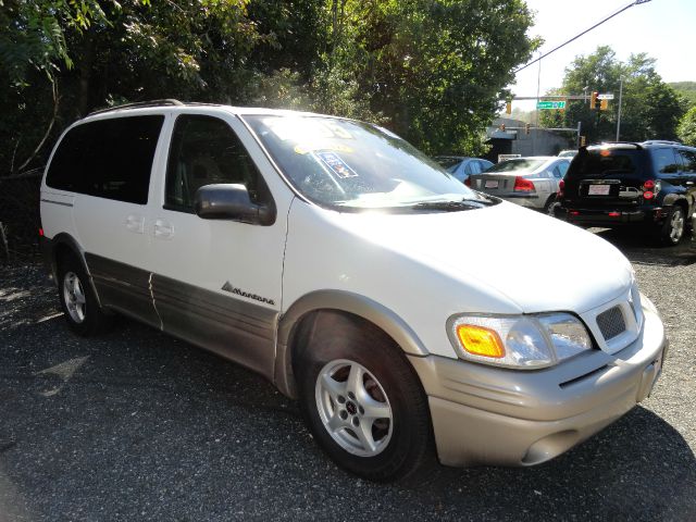 Pontiac Montana 2000 photo 2