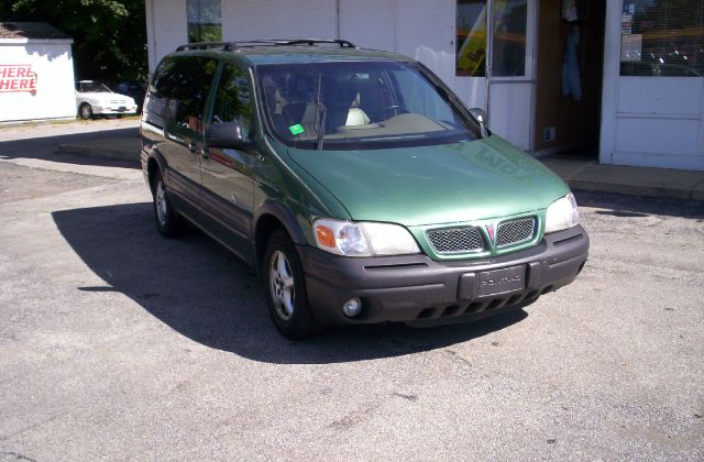 Pontiac Montana 2000 photo 2