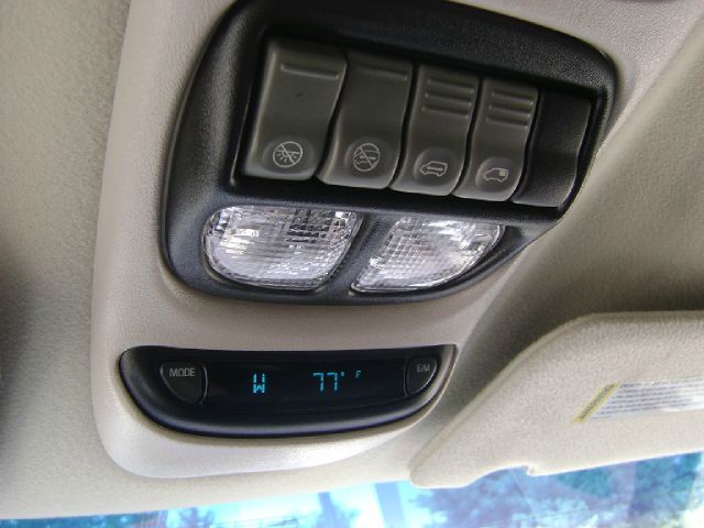 Pontiac Montana 2000 photo 10