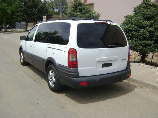 Pontiac Montana 2000 photo 3