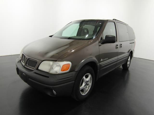 Pontiac Montana 2000 photo 1