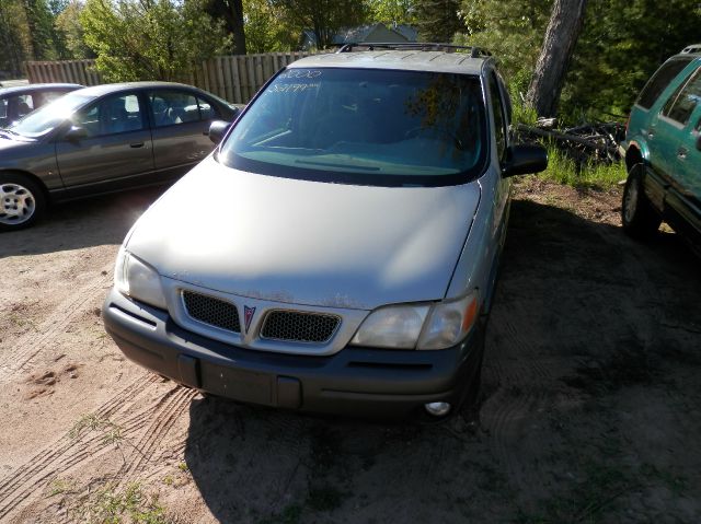 Pontiac Montana 2000 photo 1