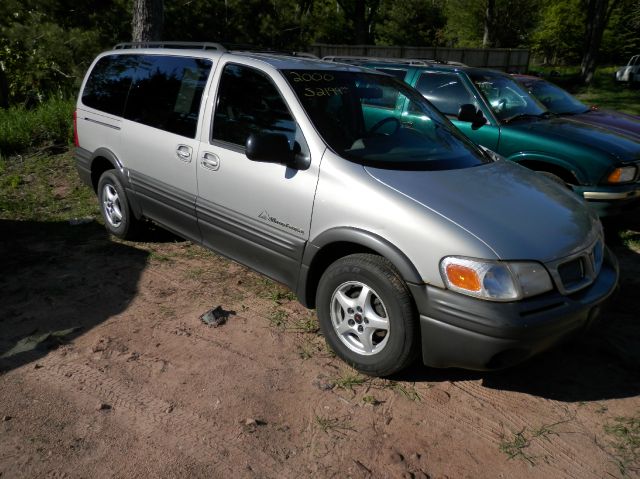 Pontiac Montana 2000 photo 2