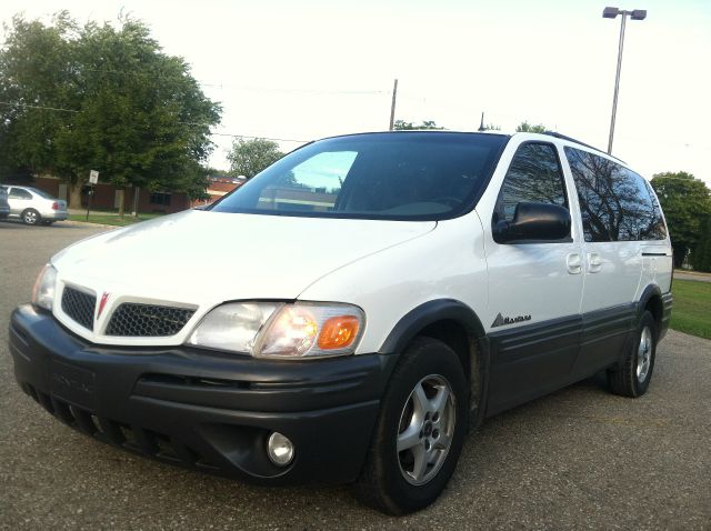 Pontiac Montana 2001 photo 1