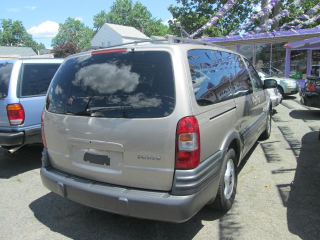 Pontiac Montana 2001 photo 2