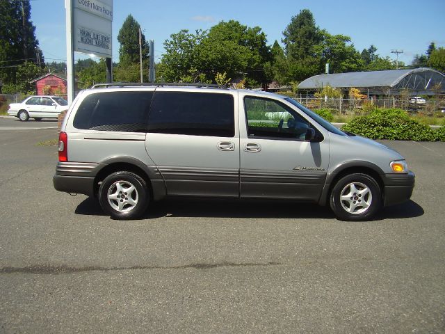 Pontiac Montana GLS SUV MiniVan