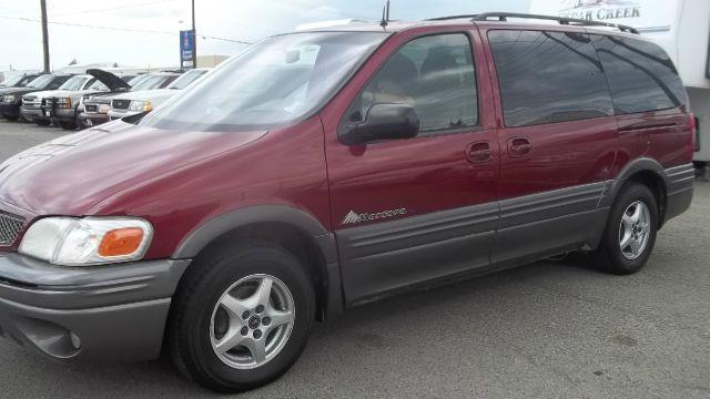 Pontiac Montana 2001 photo 2