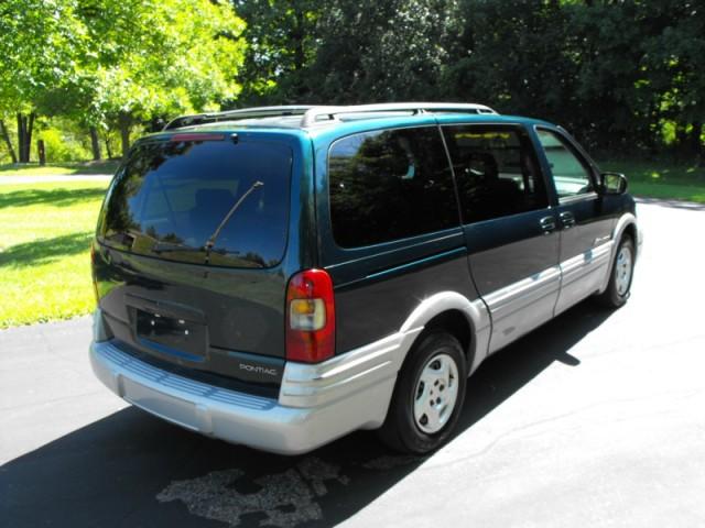 Pontiac Montana 2001 photo 4