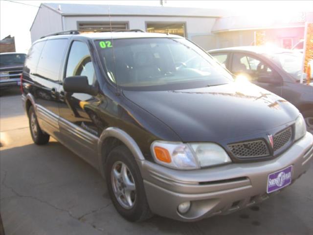 Pontiac Montana 2002 photo 2