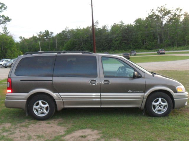 Pontiac Montana 2002 photo 4