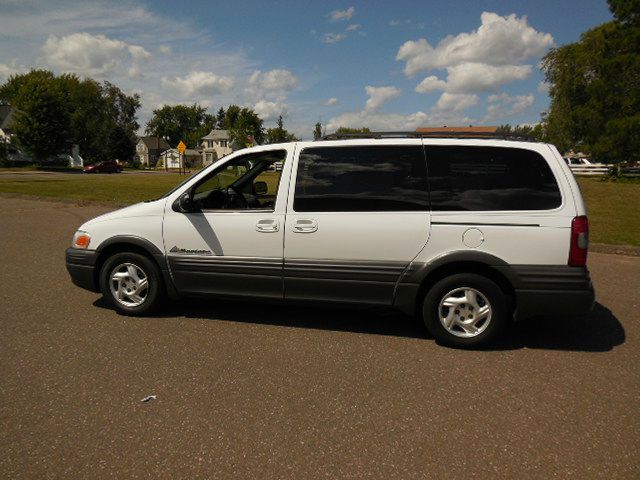 Pontiac Montana 2002 photo 4