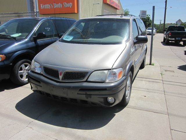 Pontiac Montana 2002 photo 1