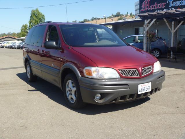 Pontiac Montana 2002 photo 2