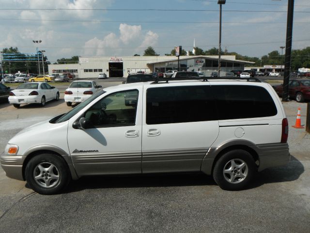 Pontiac Montana 2002 photo 3