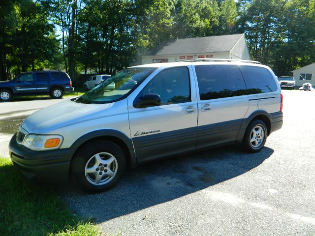 Pontiac Montana 2003 photo 1