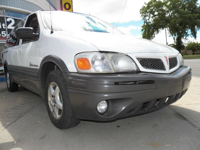 Pontiac Montana 2003 photo 2