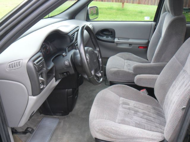 Pontiac Montana 2003 photo 8