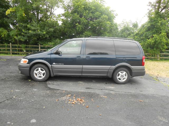 Pontiac Montana 2003 photo 2